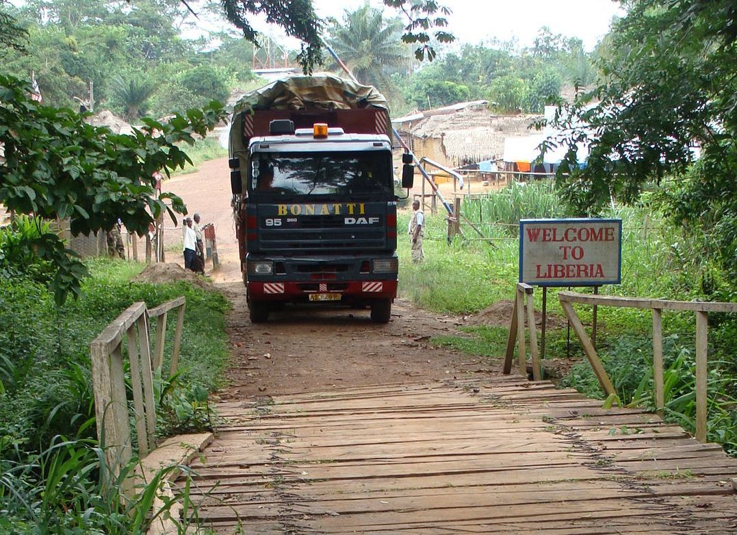 Border Liberia Ivory Coast2